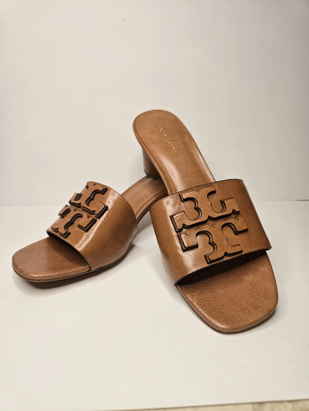 Tory Burch Ines Heeled Mule Tan Leather Logo Slip On Open Toe Women Size 6.5M